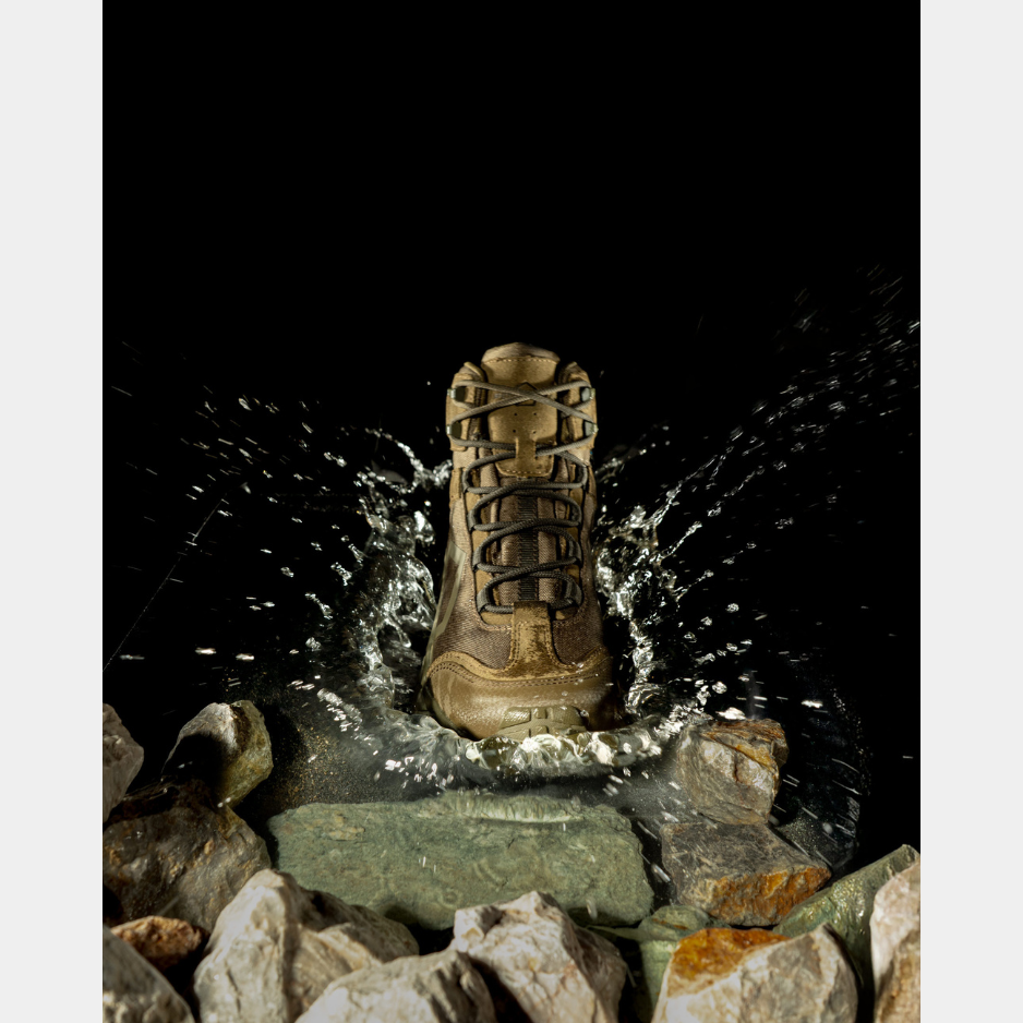 'GRAVITY' TREKKING 6″ WATERPROOF BOOTS