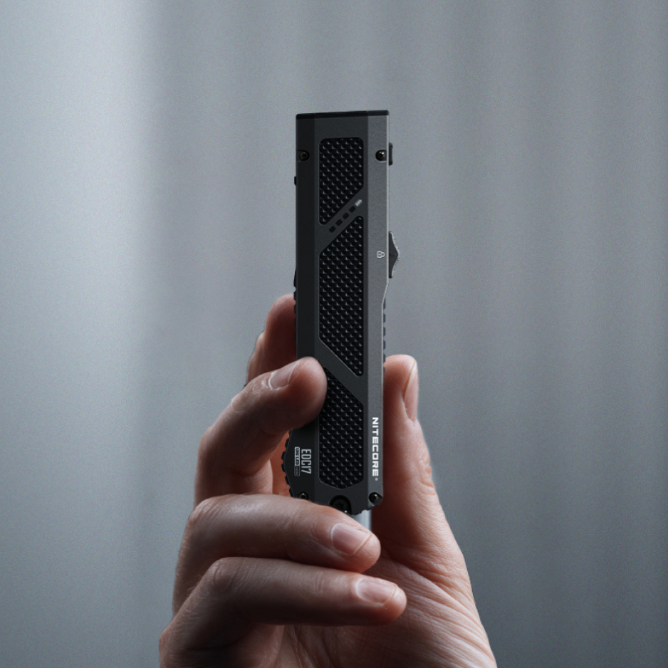 NITECORE® EDC17 FLASHLIGHT